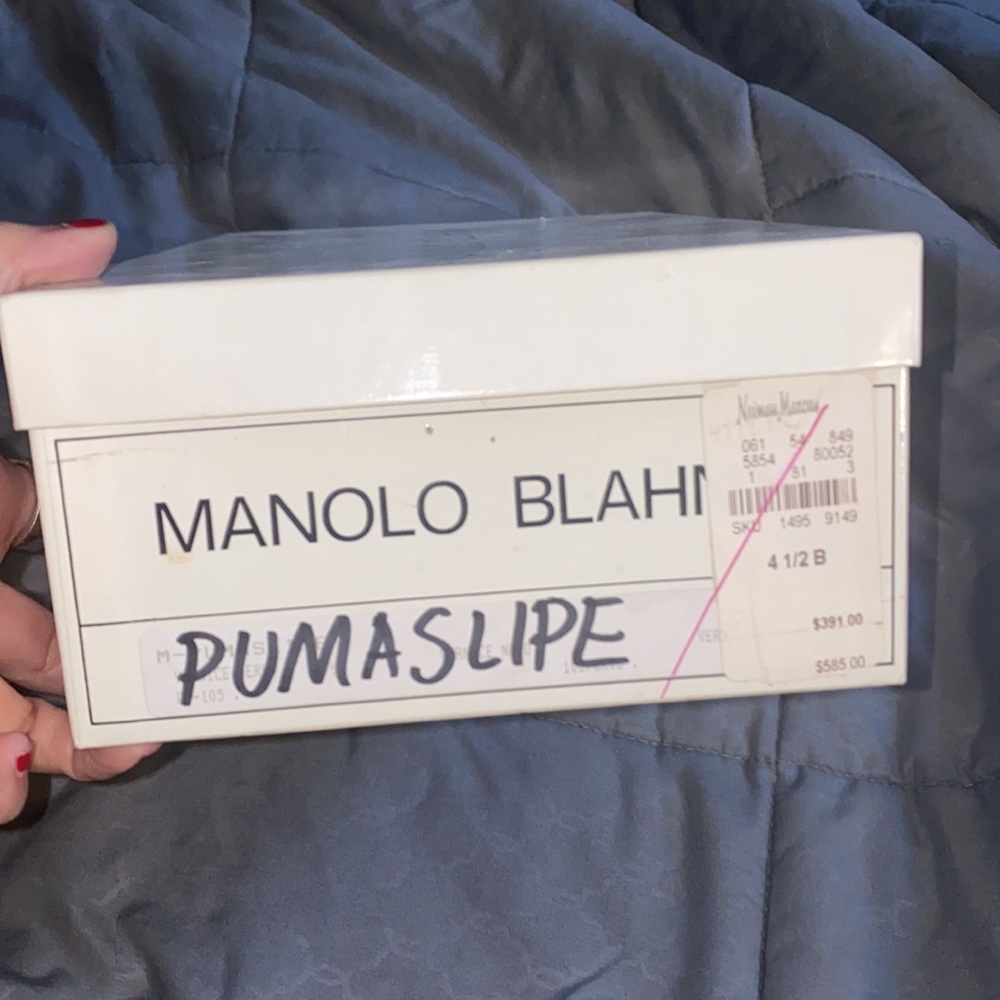 Manolo Blahnik black heels size 4.5 from Nieman Marcus - Picture 7 of 8